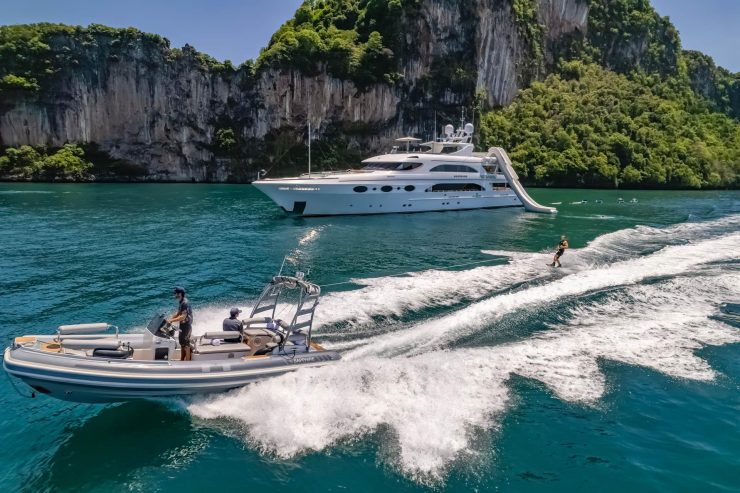 SAPPHIRE | 2009 50.5m (165.64ft) Luxury Tri-Deck Performance Aluminium Motor Yacht built by American shipyard TRINITY YACHTS