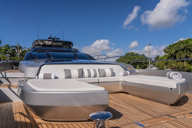 HANNA | 2019 29m (94ft) Luxury Motor Yacht built by Italian shipyard Riva