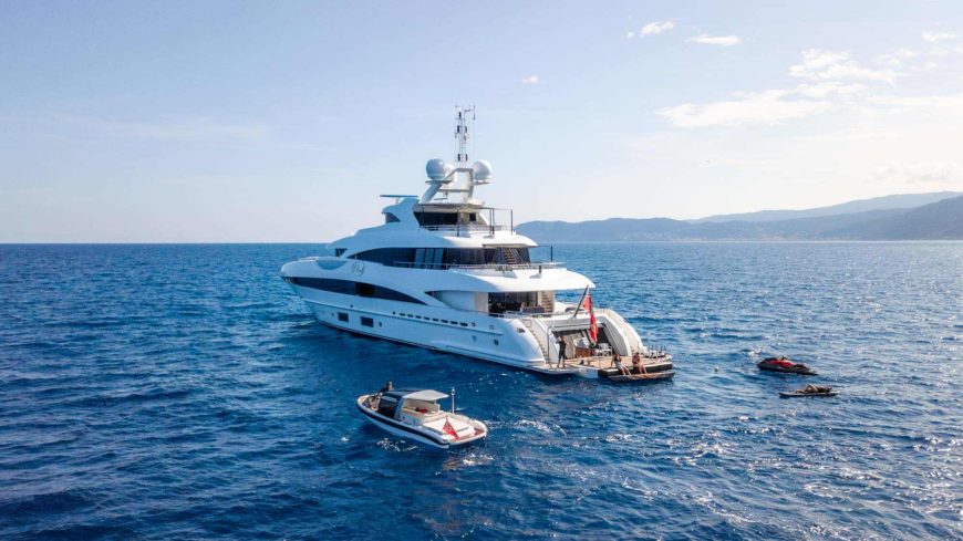 PEARL | 2014 51m (167ft) Luxury Motor Yacht built by Dutch shipyard Heesen Yachts