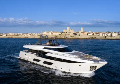 LOPERA-2019-93-722-FERRETTI-YACHTS-Motor-Yacht-For-Sale-YachtDealz22