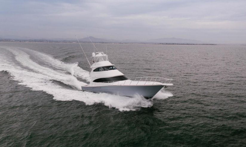 LUMINOL | 2022 21.65m (72′) Viking Yachts