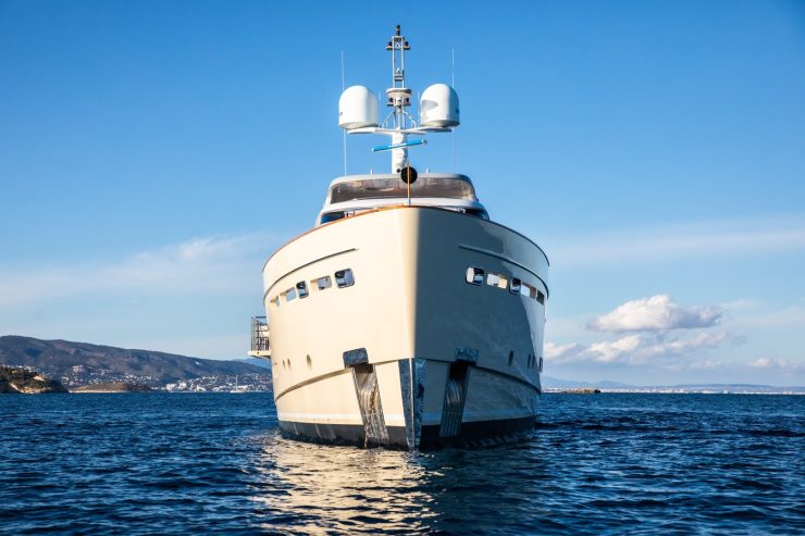 SOLIS | 2015 34m (112ft) Luxury Custom Motor Yacht built by Dutch shipyard Mulder