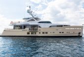 SOLIS | 2015 34m (112ft) Luxury Custom Motor Yacht built by Dutch shipyard Mulder