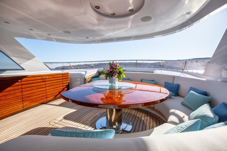 SOLIS | 2015 34m (112ft) Luxury Custom Motor Yacht built by Dutch shipyard Mulder