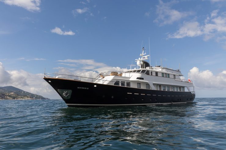 SOUNION II | 1969 32m (104ft) Luxury Motor Yacht built by Italian shipyard Benetti