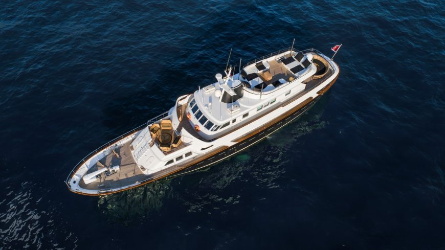 SOUNION II | 1969 32m (104ft) Luxury Motor Yacht built by Italian shipyard Benetti