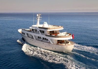 EVERGREEN-2008-33.8m-1101122-Motor-Yacht-for-sale-YachtDealz3