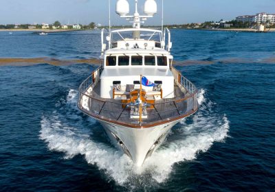 NEREUS-1969-32m-105-Classic-Feadship-Motor-Yacht-for-sale-YachtDealz46