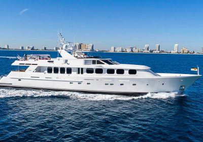 REFLECTIONS-1999-37.8m-124-Raised-Pilothouse-Motor-Yacht-for-sale-YachtDealz50