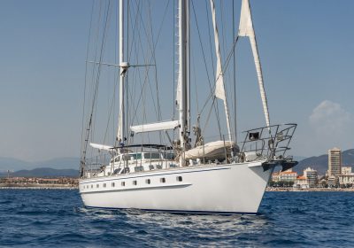 ALTAIR-1987-25m-82ft-Classic-Ketch-Sail-Yacht-for-sale-YachtDealz11