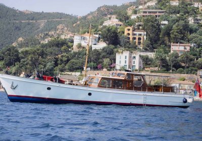 ATALANTA-J-1958-25.43m-83ft-Classic-Feadship-Motor-Yacht-for-sale-YachtDealz6