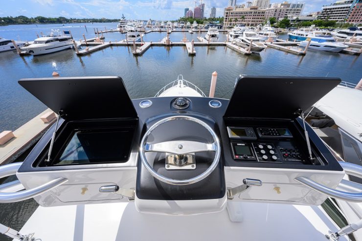 CABALLO GRANDE | 2011 23.16m (76′) High Performance Sportfisher Motor Yacht built by American shipyard VIKING