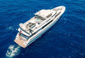 CHECKERED PAST | 1999 34.14m (112ft) Luxury Flybridge Performance Motor Yacht built by American shipyard Westport