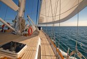 FREE WINGS | 1984 29.86m (97’11’) Classic World Cruising Ketch Sail Yacht built by New Zealand shipyard Thackwray