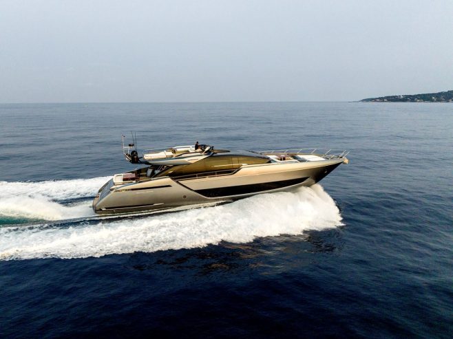 GECUA | 2021 26.84m (88ft) Luxury Performance Sport Motor Yacht built by Italian shipyard RIVA