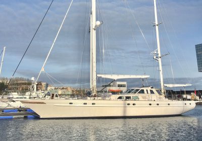 HIDE-N-SEA-1992-28.8m-945-Sail-Yacht-for-sale-YachtDealz1