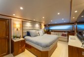 HIGH COTTON | 2016 28.42m (93’3”) Enclosed Bridge Sportfisher Motor Yacht built by American shipyard VIKING