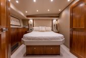 HIGH COTTON | 2016 28.42m (93’3”) Enclosed Bridge Sportfisher Motor Yacht built by American shipyard VIKING