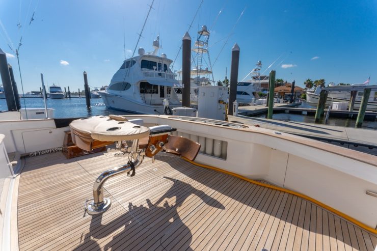 HIGH COTTON | 2016 28.42m (93’3”) Enclosed Bridge Sportfisher Motor Yacht built by American shipyard VIKING