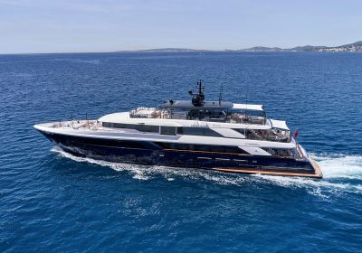 HORIZON-2020-41.79m-137222-Motor-Yacht-for-sale-YachtDealz17