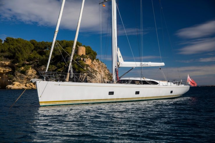 ILLUSION OF THE ILES | 2006 34.2m (99’1”) Luxury World Cruising Carbon Sailing Yacht built by South African shipyard Southern Wind