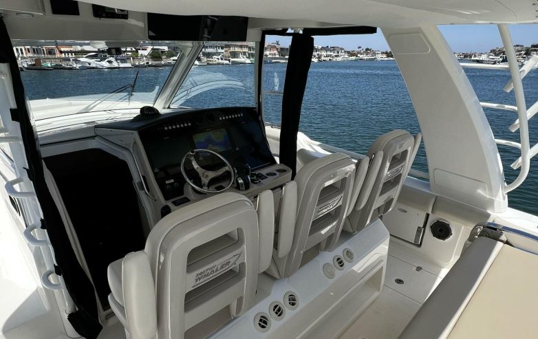 INTUITION | 2020 12.8m (42ft) Boston Whaler 420 Outrage Center Console Sportfisher Motor Yacht