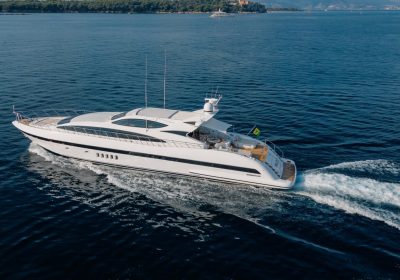 MACH-2-2006-31.4m-103ft-MANGUSTA-105-Motor-Yacht-for-sale-YachtDealz1