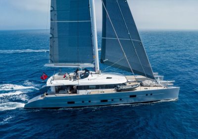 MOUSETRAP-2012-33.52m-110ft-Carbon-Fiber-Catamaran-for-sale-YachtDealz44