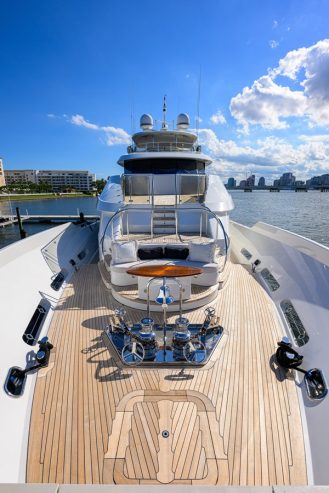 SARABETH | 2013 39.62m (130ft) Luxury Tri-Deck Motor Yacht built by American shipyard WESTPORT