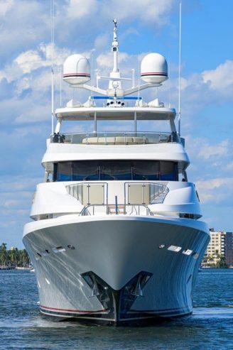 SARABETH | 2013 39.62m (130ft) Luxury Tri-Deck Motor Yacht built by American shipyard WESTPORT