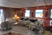 TUFF SHIP | 2006 30m (98’5″) Luxury Flybridge Motor Yacht built by American shipyard HARGRAVE CUSTOM YACHTS