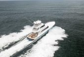 WORK OF ART | 2016 28.42m (93’3″) Enclosed Bridge Convertible Sportfisher Motor Yacht built by American shipyard VIKING