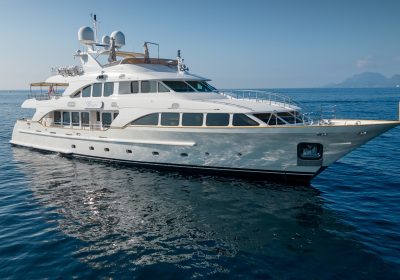 GIORGIA-2009-36.6m-120ft-Motor-Yacht-for-sale-YachtDealz60