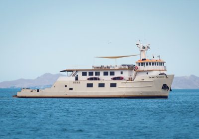 PACIFIC-PROVIDER-1978-47.85m-157ft-Explorer-Motor-Yacht-for-sale-YachtDealz20