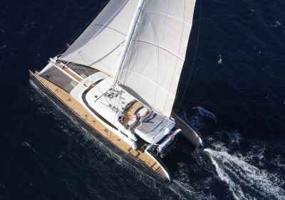 ALLURES-2006-30.5m-100ft-Composite-Works-Carbon-Catamaran-Motor-Sailing-Yacht-for-sale_YachtDealz13