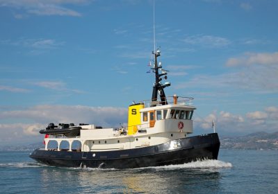 SANTANDREA-1961-29m-96ft-Solimano-Tug-Conversion-Motor-Yacht-for-sale_YachtDealz16