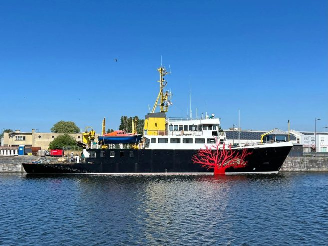 TE STREEP | 1985 49.55m (162’5″) Explorer Yacht built by NV Scheepswerven van Langerbrugge