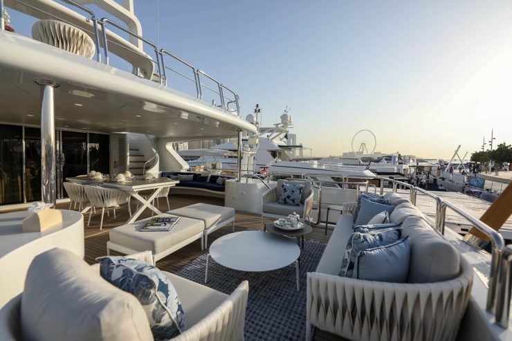 DXB | 2003 34.95m (114.64ft) Luxury Tri-Deck Motor Yacht built by Italian shipyard Benetti