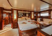 DXB | 2003 34.95m (114.64ft) Luxury Tri-Deck Motor Yacht built by Italian shipyard Benetti