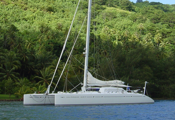 MAGIC CAT 83 | 1996 24.99m (82ft) Fast Cruising Carbon Catamaran Sailing Yacht built by French shipyard MULTIPLAST