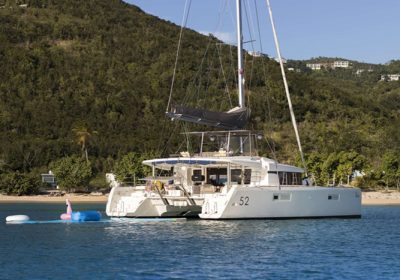 RUMBA-2014-15.85m-52ft-Lagoon-52-Catamaran-for-sale_YachtDealz12