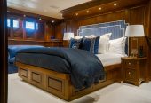 SHARON LEE | 2001 32m (105ft) Luxury Motor Yacht built by American shipyard Burger Boat