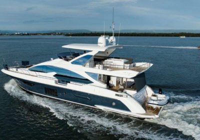 SOLACE-2016-25.2m-82.66ft-AZIMUT-Motor-Yacht-for-sale_YachtDealz2