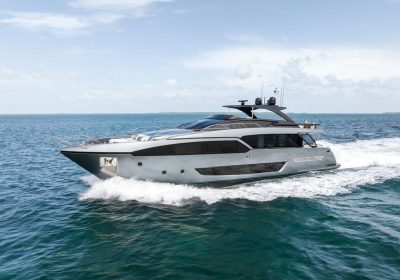 ZUMA-2021-28.5m-93ft-5in-RIVA-Flybridge-Motor-Yacht-for-sale_YachtDealz11