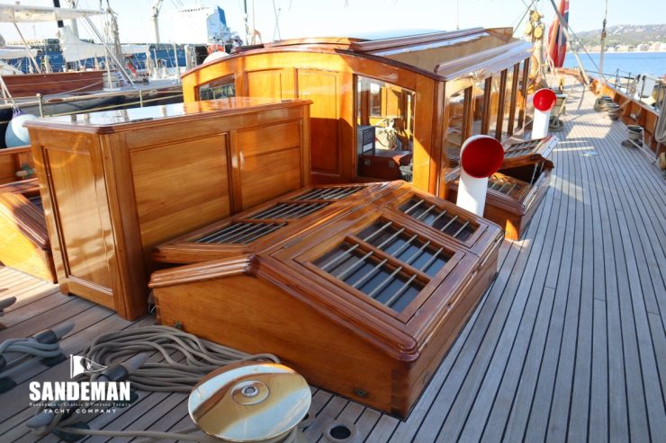 ALTAIR | 1931 40.78m (133.76ft) Classic Gaff-Rigged Schooner Sailing Yacht built by William Fife & Son