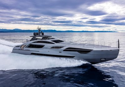 CHORUSLINE-2019-43.3m-1421-Pershing-140-Motor-Yacht-for-sale_YachtDealz11