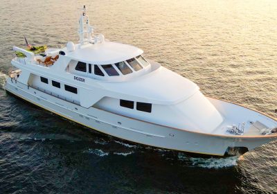 DOZER-1993-29.87m-97.97ft-Cooper-Queenship-Motor-Yacht-for-sale_YachtDealz1