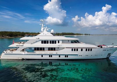 MYSTIC-2010-45.95m-150.72-ft-CMB-Motor-Yacht-for-sale_YachtDealz1-1