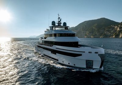 NEVER-SAY-NEVER-AGAIN-2022-Benetti-BYond-37-Motor-Yacht-for-sale_YachtDealz1