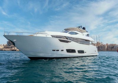 NEW-EDGE-2019-28.06m-921-Sunseeker-Motor-Yacht-for-sale_YachtDealz1-1